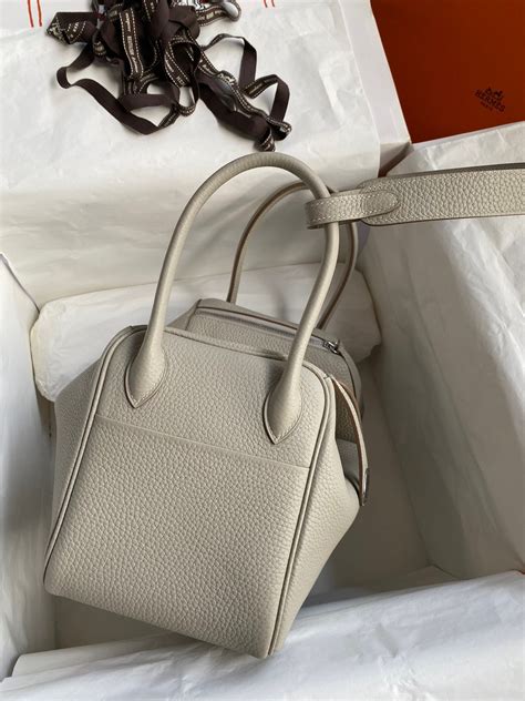 Replica Hermes Lindy 26 Handmade Bag in Beton Swift Calfskin